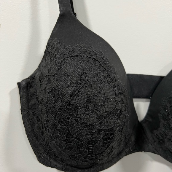Victoria’s Secret bra size 32DDD - Picture 2 of 6